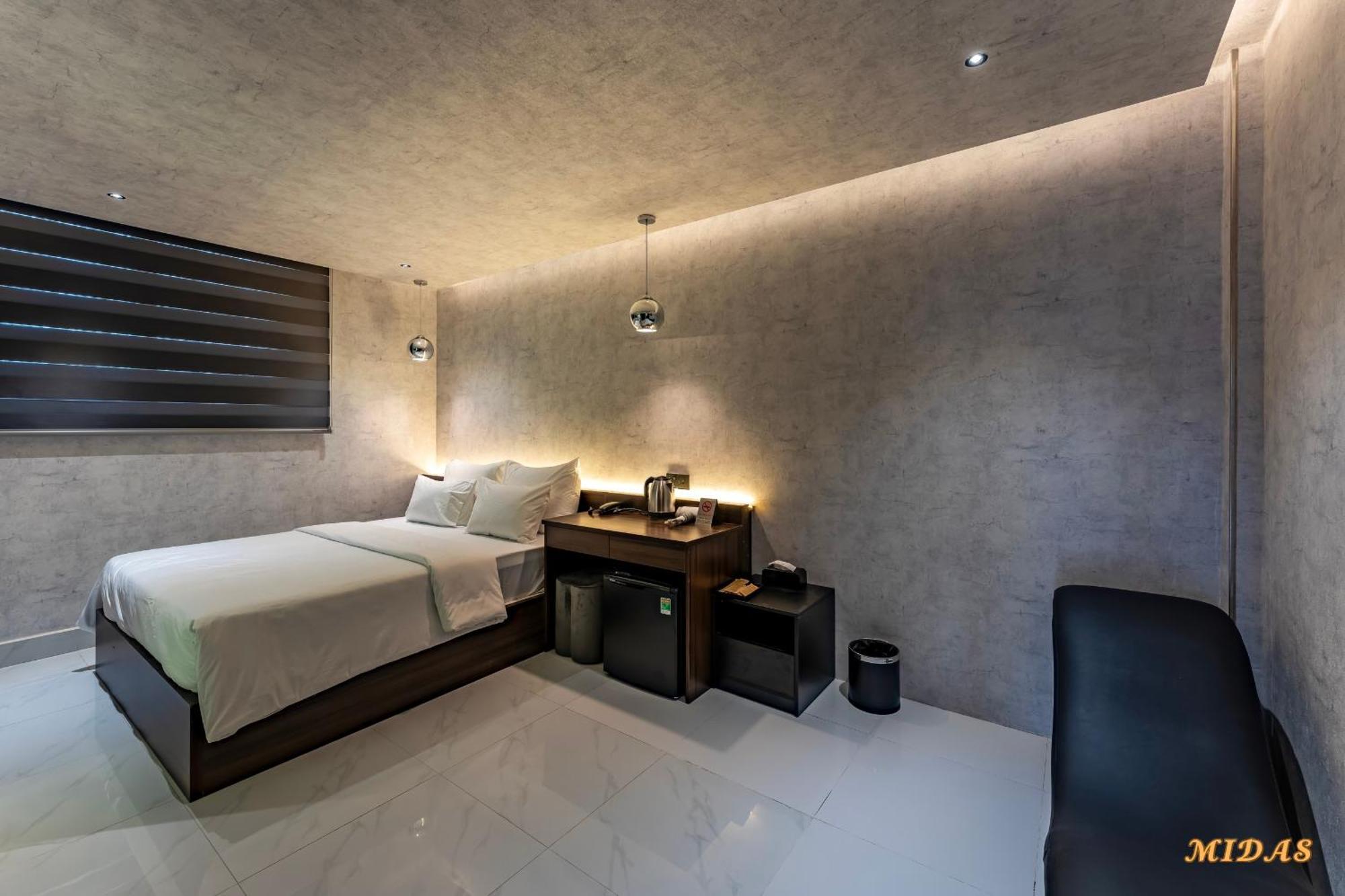 הו צ'י מין סיטי Midas Hotel 2 מראה חיצוני תמונה